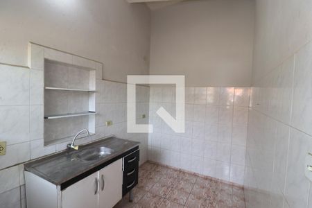 Cozinha de casa para alugar com 0 quarto, 35m² em Vila Matilde, São Paulo