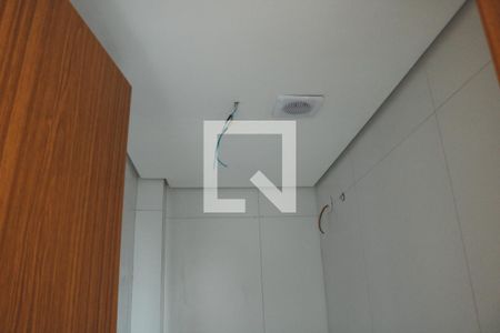 Banheiro da Suíte de apartamento à venda com 2 quartos, 49m² em Vila Mazzei, São Paulo