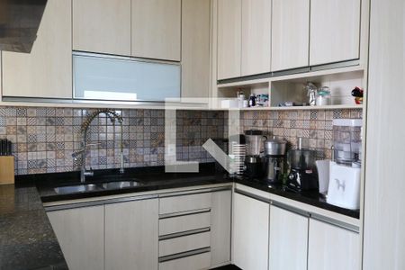 Apartamento à venda com 148m², 3 quartos e 4 vagas Apartamento à venda com 148m², 3 quartos e 4 vagasCozinha
