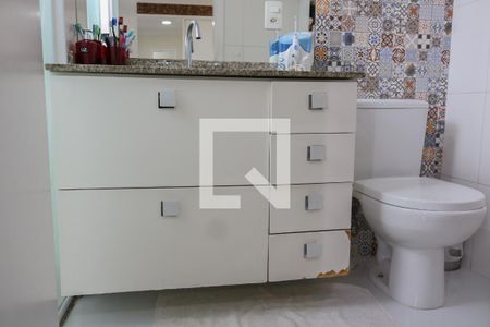 Apartamento à venda com 148m², 3 quartos e 4 vagas Apartamento à venda com 148m², 3 quartos e 4 vagasBanheiro da Suíte 1