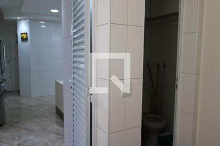 Apartamento à venda com 148m², 3 quartos e 4 vagas Apartamento à venda com 148m², 3 quartos e 4 vagasÁrea de Serviço