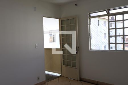 SALA de apartamento para alugar com 2 quartos, 50m² em Vila Figueira, Suzano
