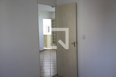QUARTO 02 de apartamento para alugar com 2 quartos, 50m² em Vila Figueira, Suzano