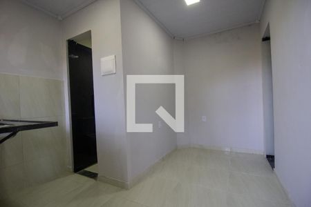 Cozinha de apartamento para alugar com 1 quarto, 48m² em Vargem Pequena, Rio de Janeiro
