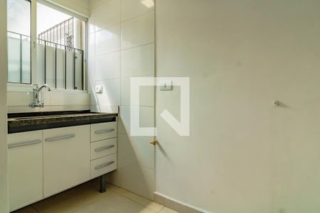 Banheiro de kitnet/studio para alugar com 1 quarto, 30m² em Saúde, São Paulo