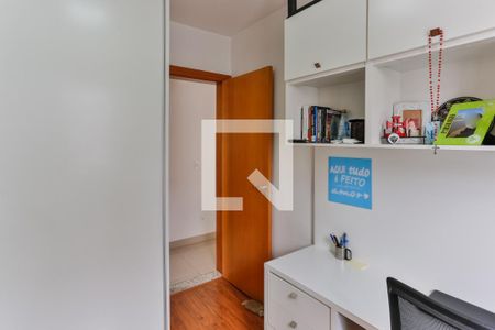 Quarto 1 de apartamento para alugar com 2 quartos, 130m² em Santa Tereza, Belo Horizonte