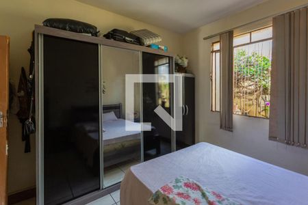 Quarto 1 de casa à venda com 2 quartos, 80m² em Santa Tereza, Belo Horizonte