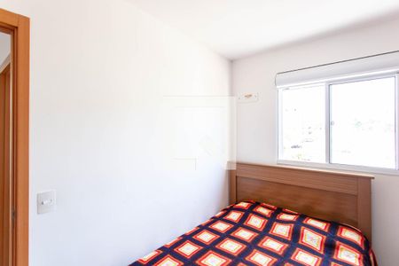 Quarto 2 de apartamento para alugar com 2 quartos, 47m² em Planalto, Belo Horizonte