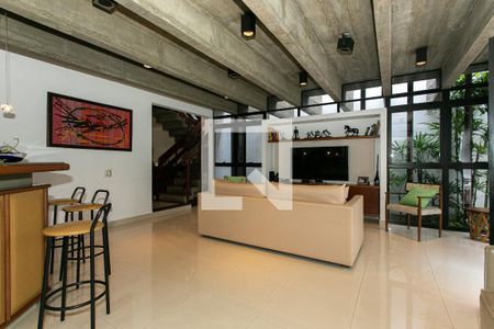 Sala de Estar de casa à venda com 4 quartos, 330m² em Vila Carrao, São Paulo