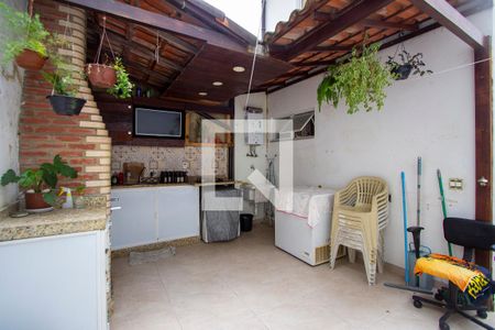 Casa à venda com 70m², 2 quartos e 1 vaga Casa à venda com 70m², 2 quartos e 1 vagaQuintal