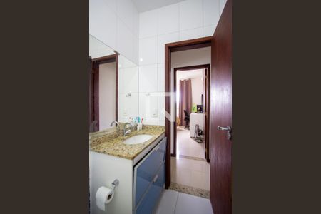 Casa à venda com 70m², 2 quartos e 1 vaga Casa à venda com 70m², 2 quartos e 1 vagaBanheiro do Quarto 1