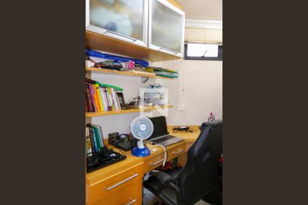 Apartamento à venda com 156m², 3 quartos e 2 vagas Apartamento à venda com 156m², 3 quartos e 2 vagasQuarto