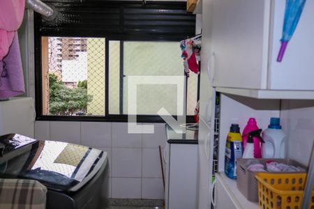 Apartamento à venda com 156m², 3 quartos e 2 vagas Apartamento à venda com 156m², 3 quartos e 2 vagasÁrea de Serviço