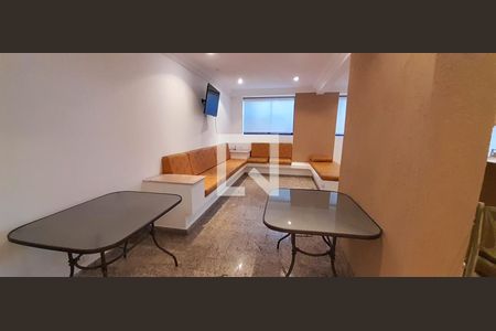 Apartamento à venda com 156m², 3 quartos e 2 vagas Apartamento à venda com 156m², 3 quartos e 2 vagasSalão de Festas