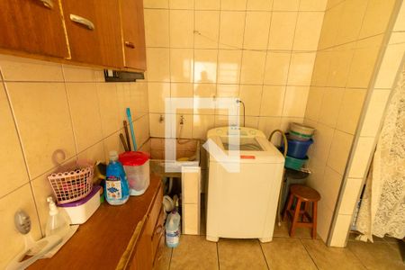 Casa à venda com 175m², 3 quartos e 2 vagas Casa à venda com 175m², 3 quartos e 2 vagasÁrea de Serviço