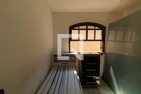 Casa à venda com 175m², 3 quartos e 2 vagas Casa à venda com 175m², 3 quartos e 2 vagasQuarto de Serviço