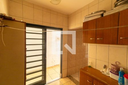 Casa à venda com 175m², 3 quartos e 2 vagas Casa à venda com 175m², 3 quartos e 2 vagasÁrea de Serviço