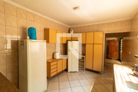 Casa à venda com 175m², 3 quartos e 2 vagas Casa à venda com 175m², 3 quartos e 2 vagasCozinha