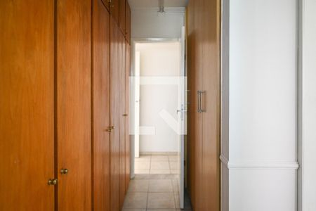 Corredor de apartamento à venda com 2 quartos, 57m² em Vila Vera, São Paulo