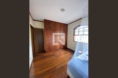 Casa à venda com 4 quartos, 234m² em São Joaquim, Belo Horizonte