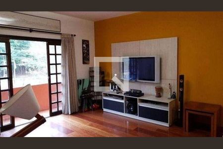 Casa à venda com 3 quartos, 160m² em Jardim das Vertentes, São Paulo