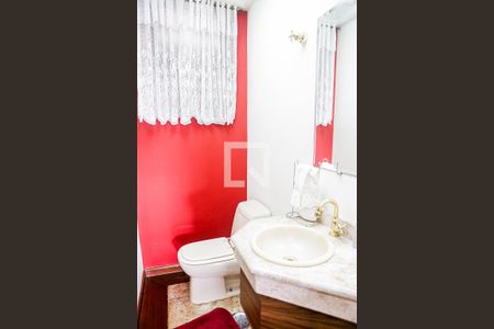 Apartamento à venda com 196m², 3 quartos e 2 vagas Apartamento à venda com 196m², 3 quartos e 2 vagasLavabo