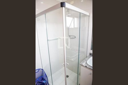 Apartamento à venda com 196m², 3 quartos e 2 vagas Apartamento à venda com 196m², 3 quartos e 2 vagasBanheiro Suíte 2