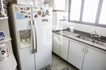 Apartamento à venda com 196m², 3 quartos e 2 vagas Apartamento à venda com 196m², 3 quartos e 2 vagasCozinha