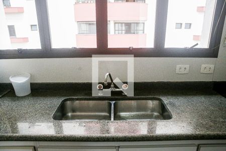 Apartamento à venda com 196m², 3 quartos e 2 vagas Apartamento à venda com 196m², 3 quartos e 2 vagasCozinha