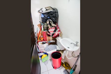 Apartamento à venda com 196m², 3 quartos e 2 vagas Apartamento à venda com 196m², 3 quartos e 2 vagasBanheiro Área de Serviço