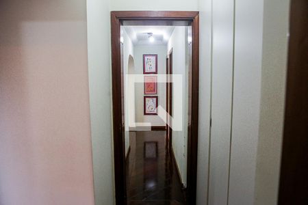 Apartamento à venda com 196m², 3 quartos e 2 vagas Apartamento à venda com 196m², 3 quartos e 2 vagasCorredor