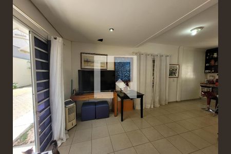 Sala de casa à venda com 3 quartos, 133m² em Chácara da Barra, Campinas