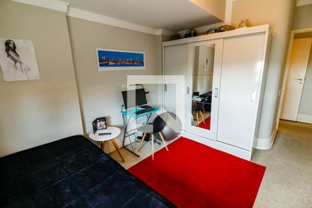 Apartamento à venda com 211m², 4 quartos e 3 vagas Apartamento à venda com 211m², 4 quartos e 3 vagasQuarto 1