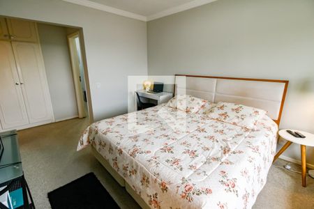 Apartamento à venda com 211m², 4 quartos e 3 vagas Apartamento à venda com 211m², 4 quartos e 3 vagasSuíte 2