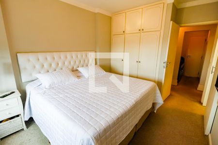 Apartamento à venda com 211m², 4 quartos e 3 vagas Apartamento à venda com 211m², 4 quartos e 3 vagasSuíte 1
