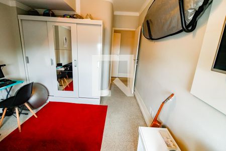 Apartamento à venda com 211m², 4 quartos e 3 vagas Apartamento à venda com 211m², 4 quartos e 3 vagasQuarto 1 - Armários
