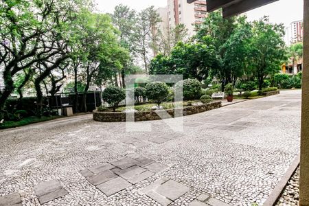 Apartamento à venda com 211m², 4 quartos e 3 vagas Apartamento à venda com 211m², 4 quartos e 3 vagasÁrea comum