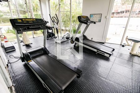 Apartamento à venda com 211m², 4 quartos e 3 vagas Apartamento à venda com 211m², 4 quartos e 3 vagasÁrea comum - Academia
