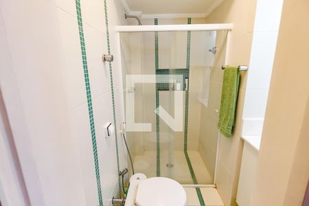 Apartamento à venda com 211m², 4 quartos e 3 vagas Apartamento à venda com 211m², 4 quartos e 3 vagasBanheiro da Suíte 1