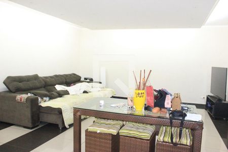 Sala de casa à venda com 5 quartos, 400m² em Vila Galvão, Guarulhos
