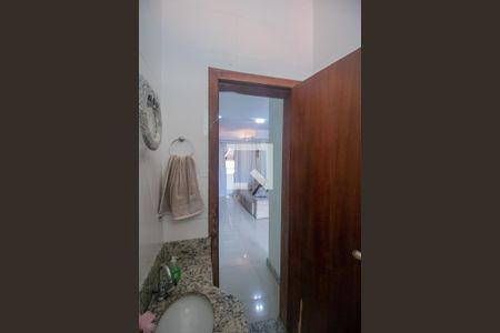 Lavabo de casa à venda com 3 quartos, 174m² em Lúcio de Abreu, Contagem