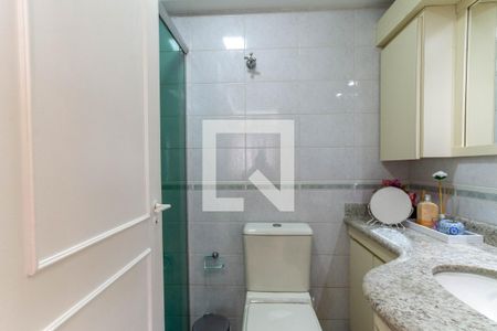 Banheiro Social de apartamento para alugar com 2 quartos, 77m² em Vila Rosalia, Guarulhos