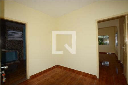 Quarto 1 de casa para alugar com 2 quartos, 70m² em Bento Ribeiro, Rio de Janeiro