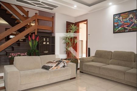 Casa à venda com 280m², 4 quartos e 4 vagasSala