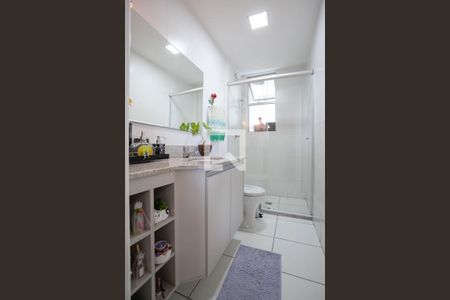 Apartamento à venda com 70m², 3 quartos e 1 vaga Apartamento à venda com 70m², 3 quartos e 1 vagaBanheiro