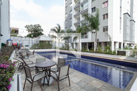 Apartamento à venda com 70m², 3 quartos e 1 vaga Apartamento à venda com 70m², 3 quartos e 1 vagaÁrea comum - Piscina