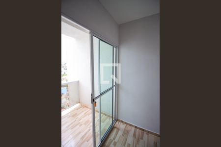Sala / Varanda de apartamento para alugar com 2 quartos, 42m² em Vila Cristina, Ferraz de Vasconcelos
