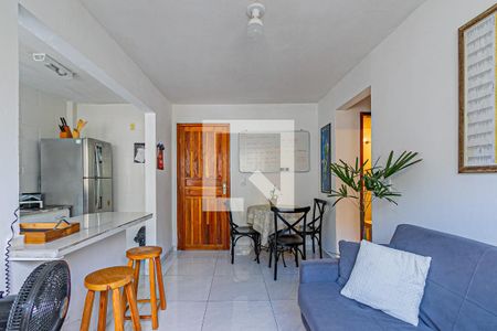 Sala de apartamento para alugar com 2 quartos, 46m² em Coqueiros, Florianópolis