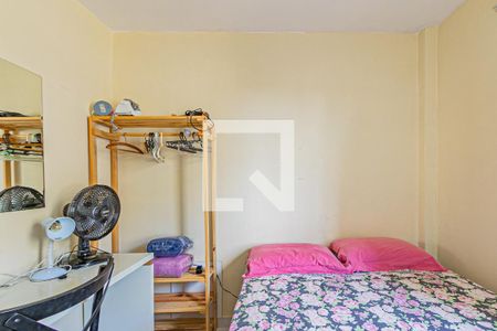 Quarto 1 de apartamento para alugar com 2 quartos, 46m² em Coqueiros, Florianópolis