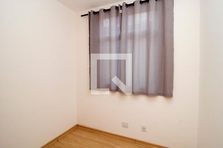 Quarto 2 de apartamento para alugar com 3 quartos, 90m² em Santa Efigênia, Belo Horizonte